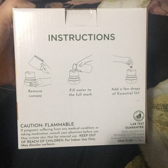 Essential oil & diffuser set - Picture 3 of 4